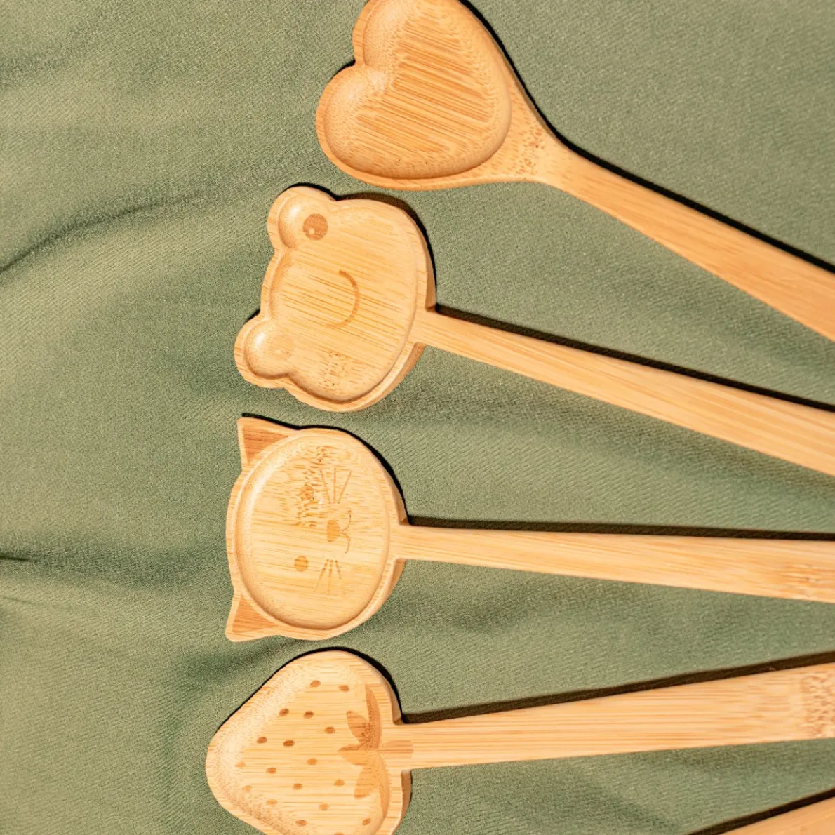 Frog Bamboo Salad Servers