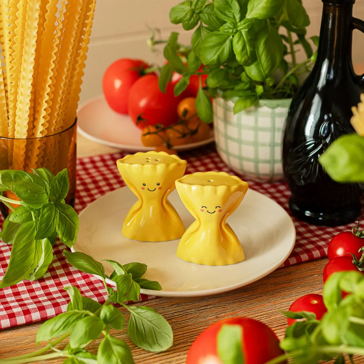 Pasta Farfalle Salt & Pepper Shakers