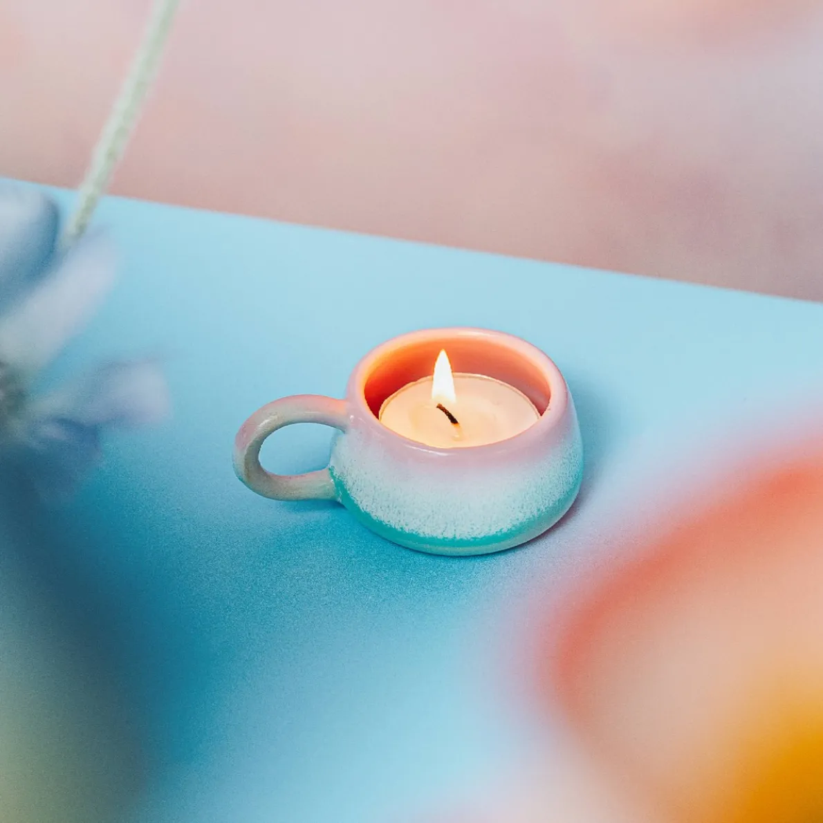 Pastel Ombre Tealight Holder with Handle Pink & Green