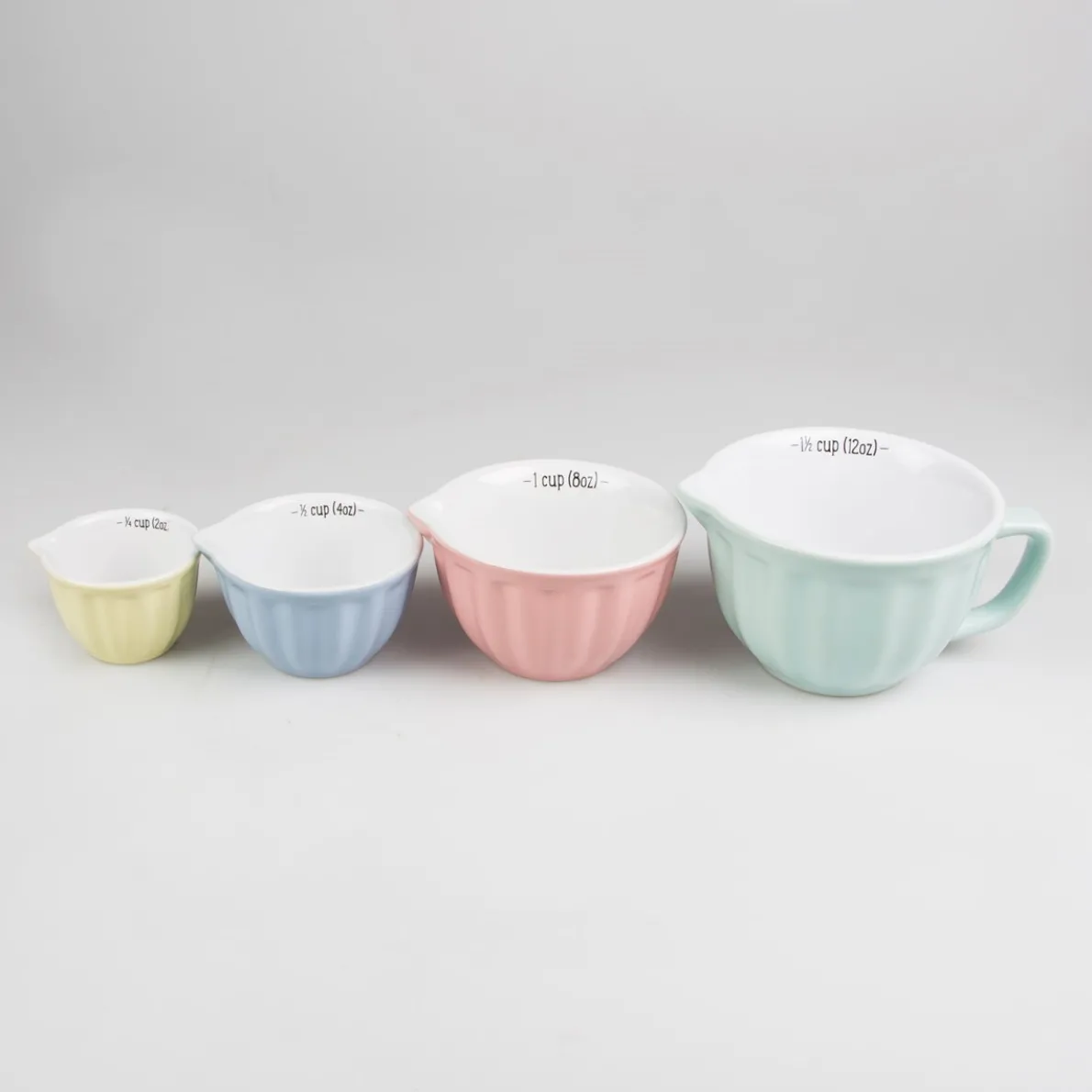 Retro Pastel Measuring Cups - Set of 4