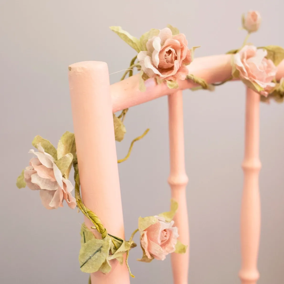 Rose Garland Light Pink