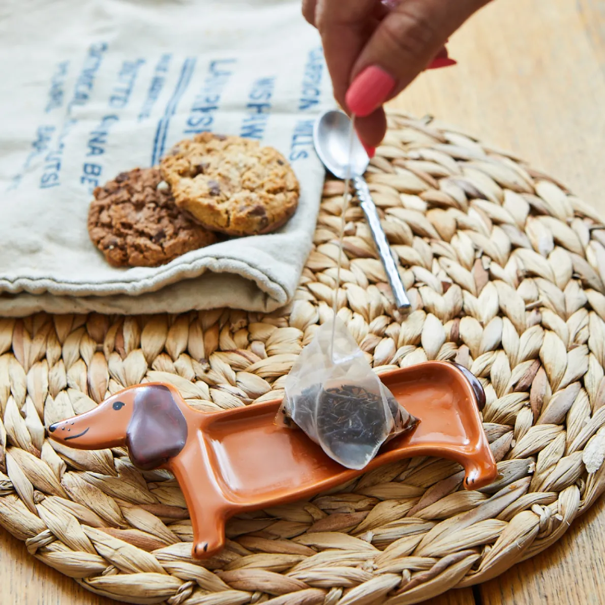 Sausage Dog Tea Bag Rest