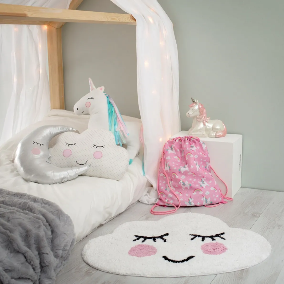 Sweet Dreams Smiling Cloud White Rug