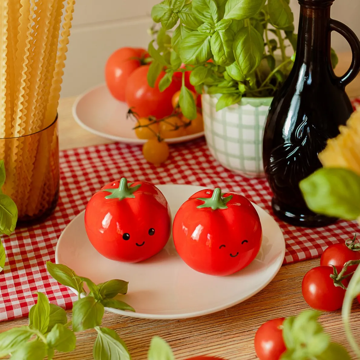 Tomato Salt & Pepper Shakers
