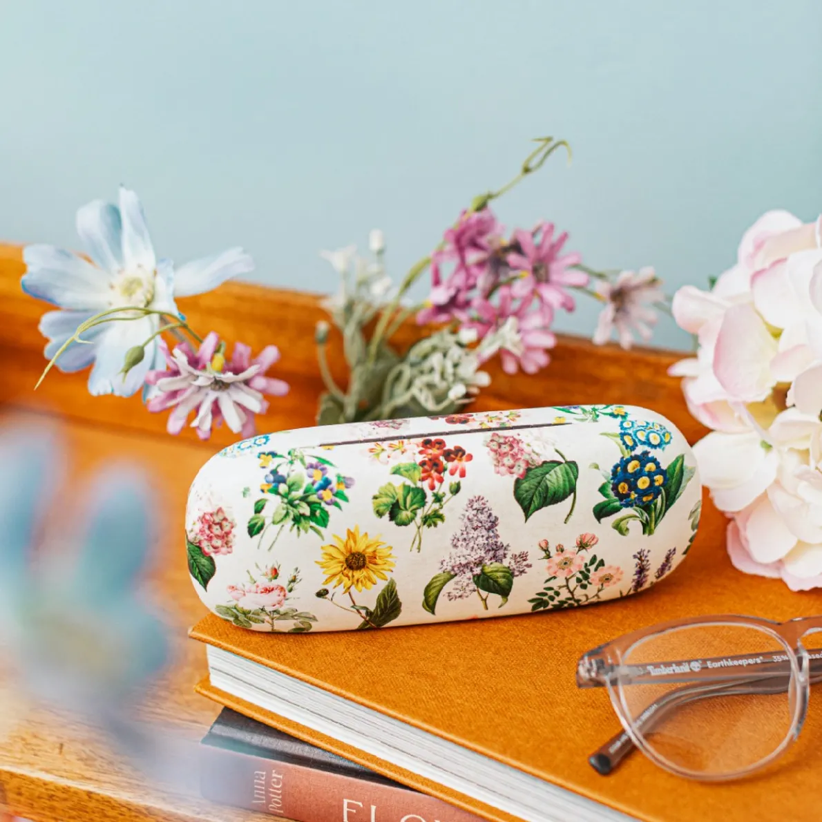 Vintage Flowers Glasses Case